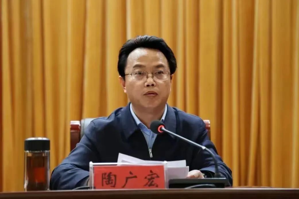 陶广宏也曾和朱学亮共事,他曾任砀山县委副书记.