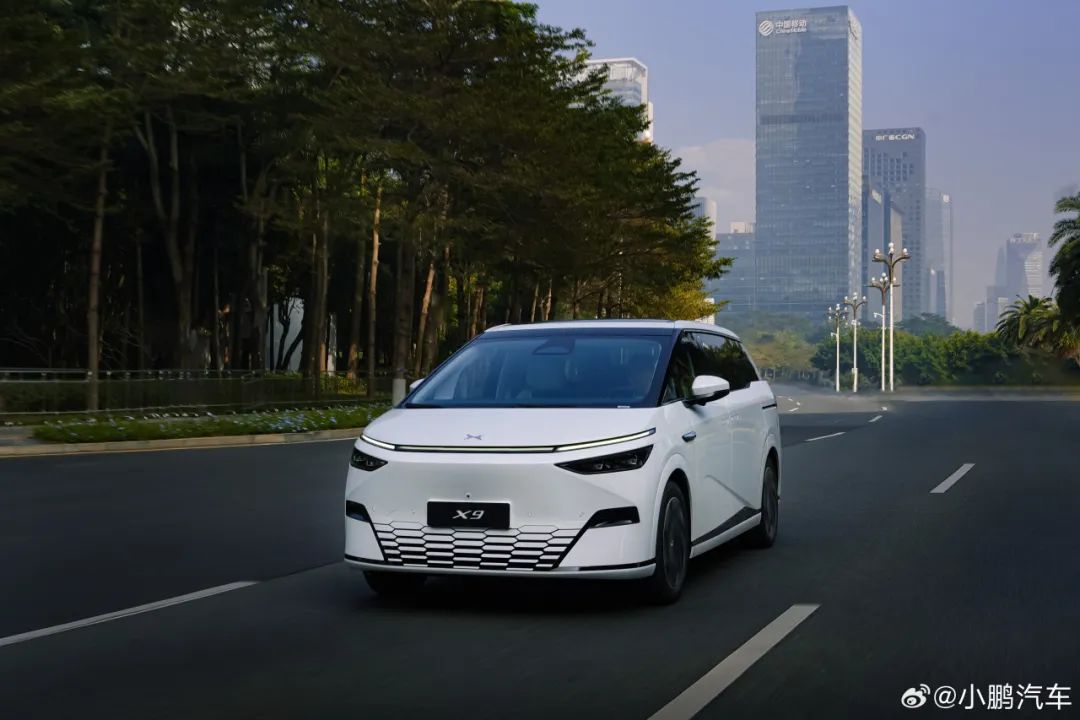 小鹏x9(来源:小鹏汽车官方微博)