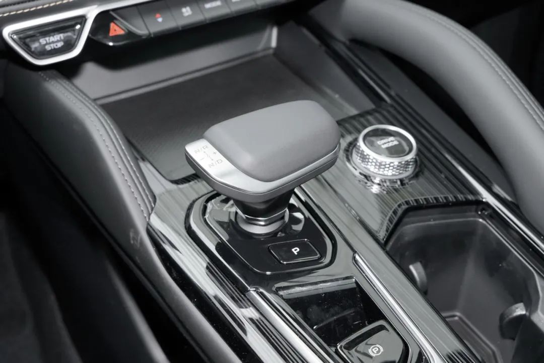 同级唯一爱信8at13万想买20t不妨看看长安cs75plus冠军版