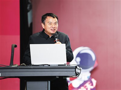 中国科学院院士钱前：站在农田上仰望星空|院士|中国科学院|水稻_新浪新闻