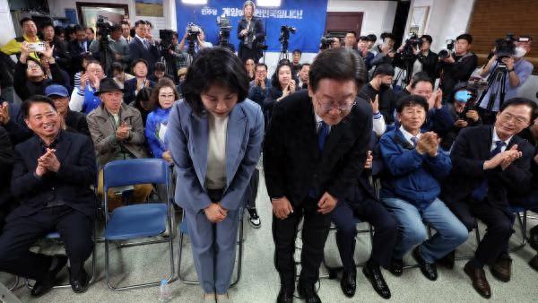 韩国领导表情包图片