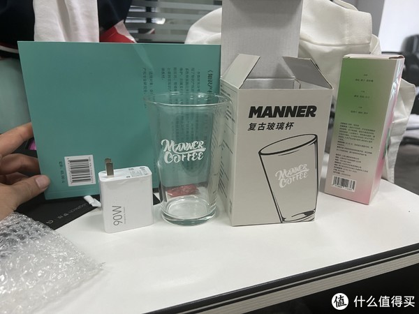 manner 又 双 叒 叕 送杯子了,我当然是拎壶冲了|咖啡|MANN|深深|玻璃杯|套餐_新浪新闻