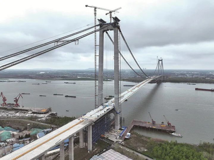 润扬长江公路大桥,苏通大桥,昂船洲大桥,厦漳跨海大桥……建厂130年来