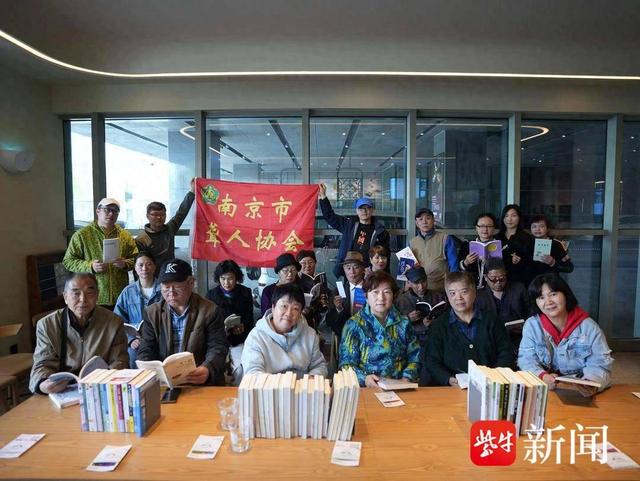 扬子晚报网4月12日讯(实习生 王雯萱 记者 徐兢)4月11日,江苏首家听障