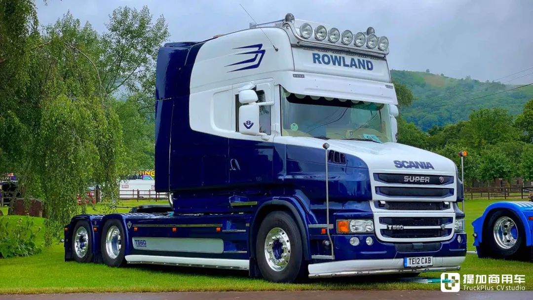 走进荷兰vlastuintruckopbouw改装厂带你看平头卡车如何爆改成长头