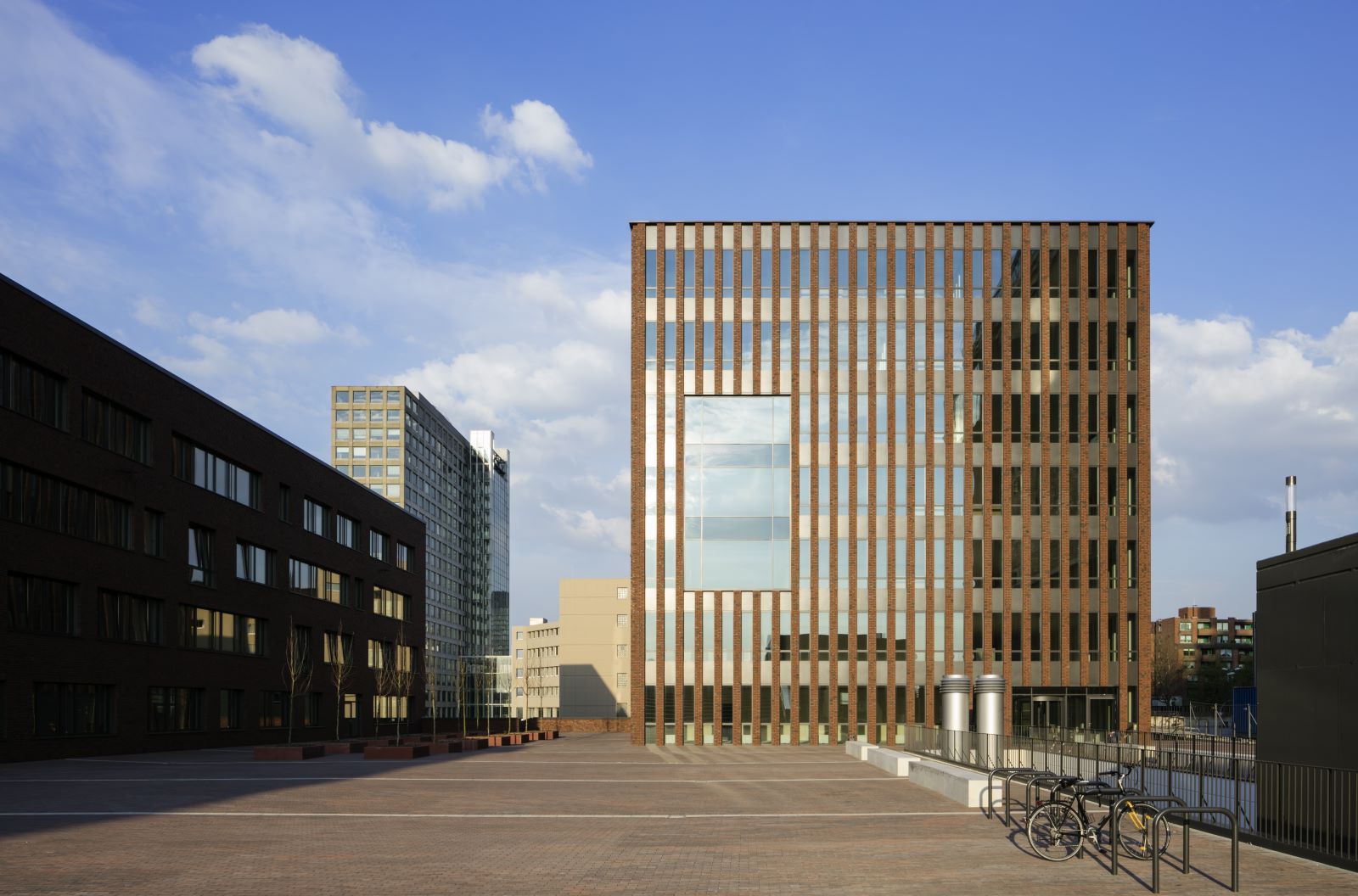 大概在2006年,鲁尔区提出要成为欧洲的文化中心,许多区域从工业用途转