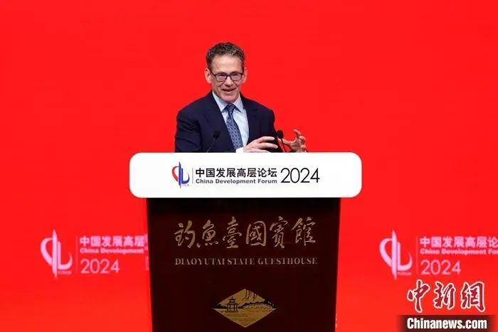 良友图：拜耳集团首席扩充官比尔·安德森。&nbsp;中新社记者 富田 摄