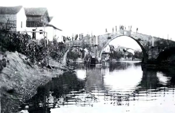 20世纪30年代拍摄的千秋桥