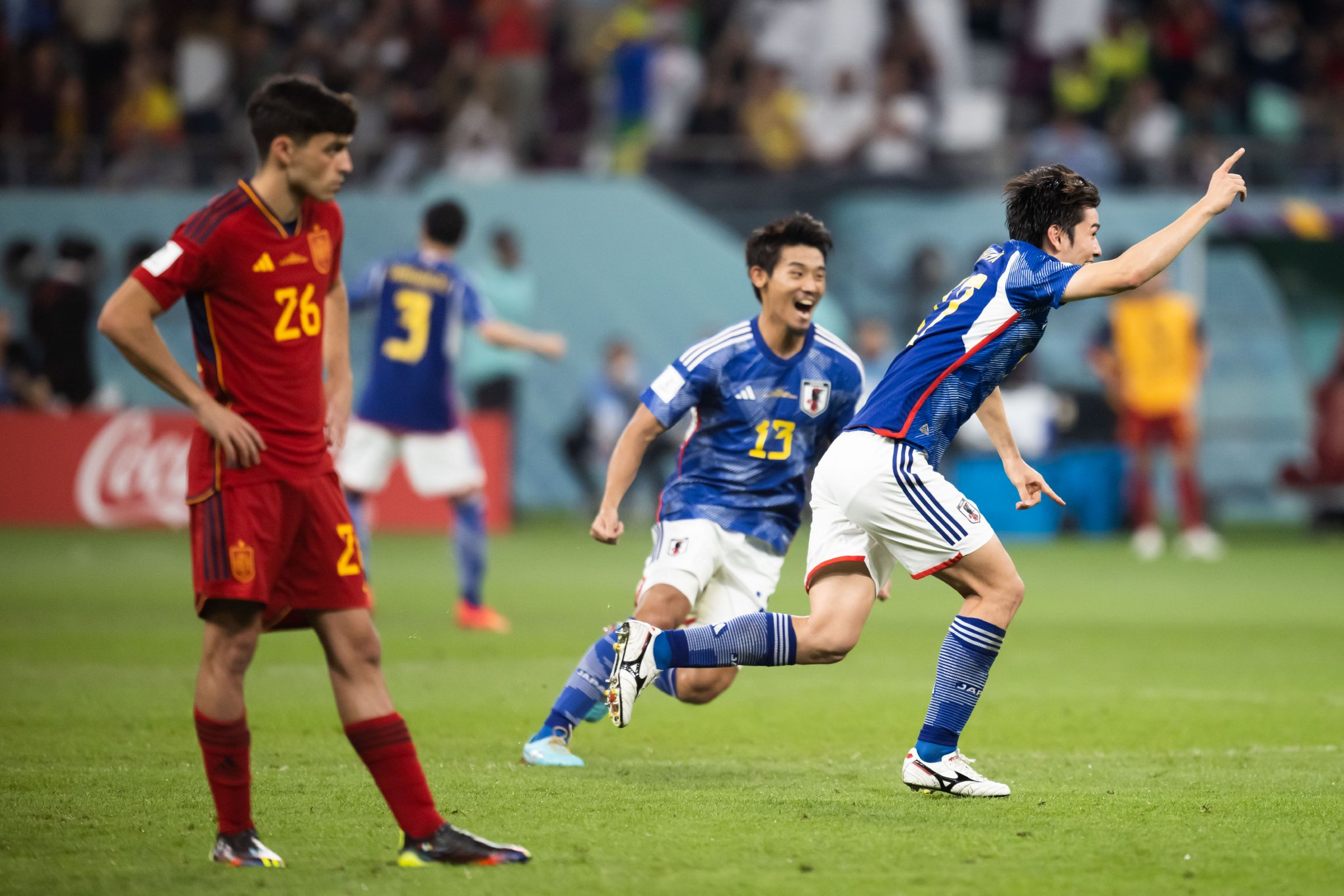 日本在卡塔尔世界杯上连克欧洲强队。