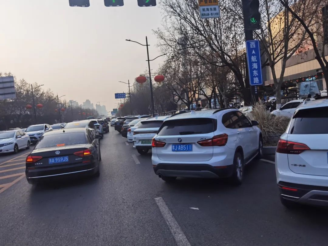 郑州交警提醒这些车辆尽快驶离违者将被处罚