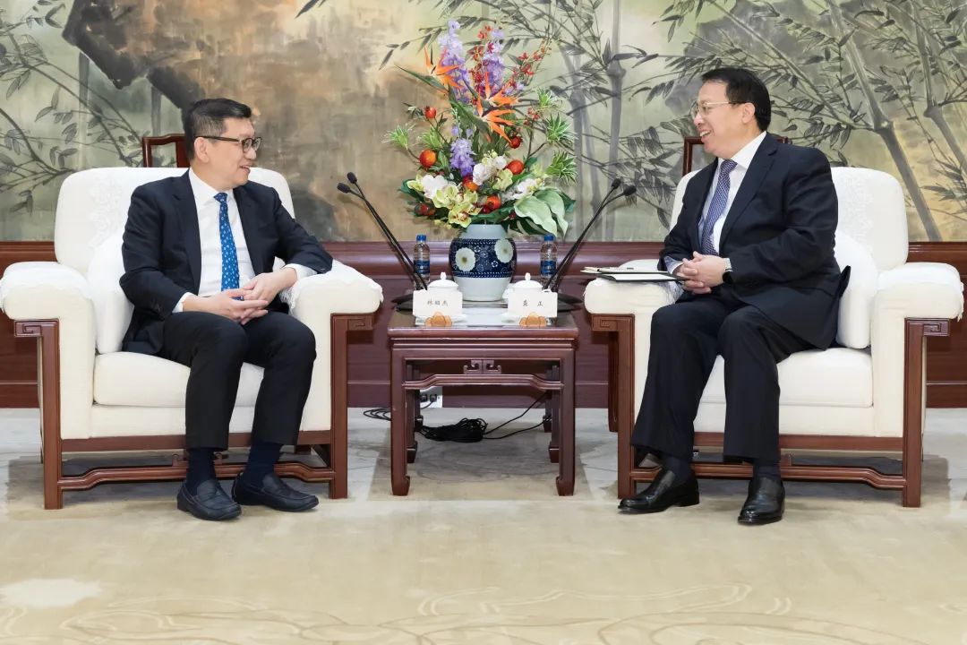 【聚焦】龚正会见新加坡政府投资公司首席执行官林昭杰|龚正_新浪财经