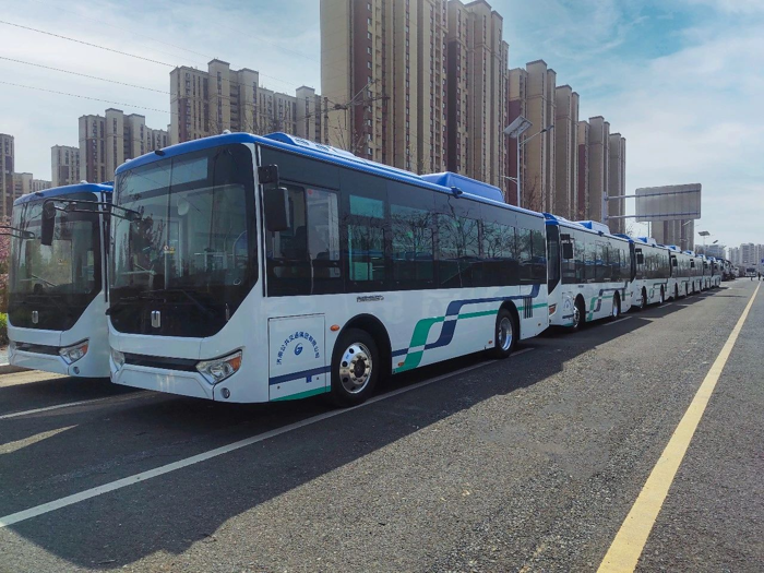 高掌远跖 先行典范 百台吉利星际电动城市客车c8e首赴济南-新浪汽车