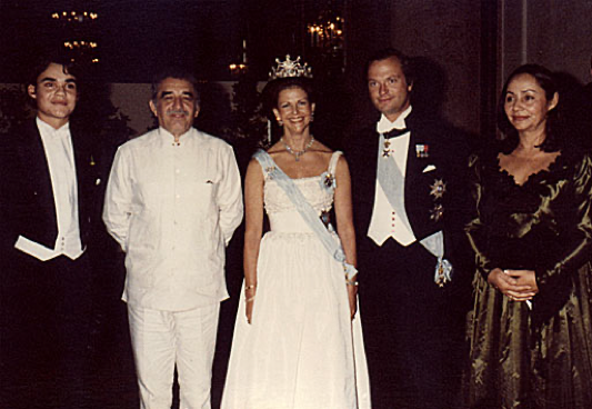 1982年，马尔克斯及家人在瑞典斯德哥尔摩。