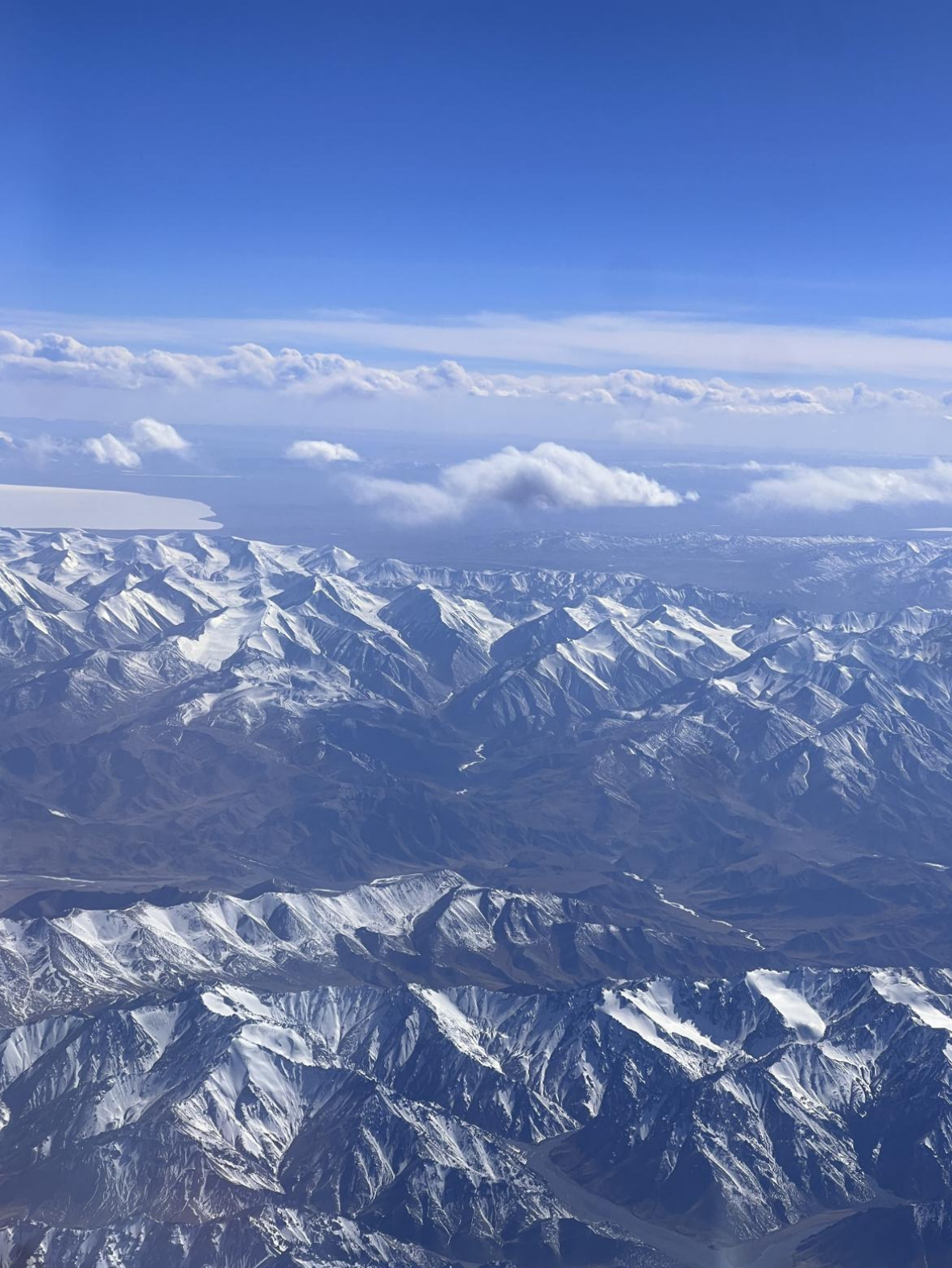 航拍新疆天山美如画|沈丹|山脉|天山_新浪新闻