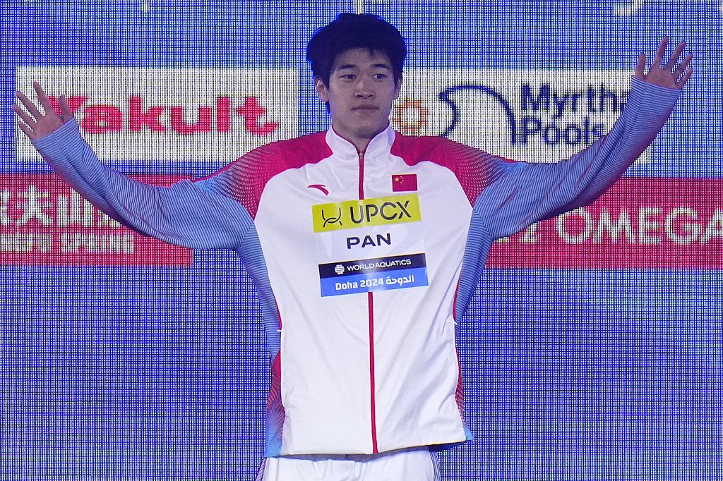 潘展乐拿下世锦赛男子100米自由泳金牌。