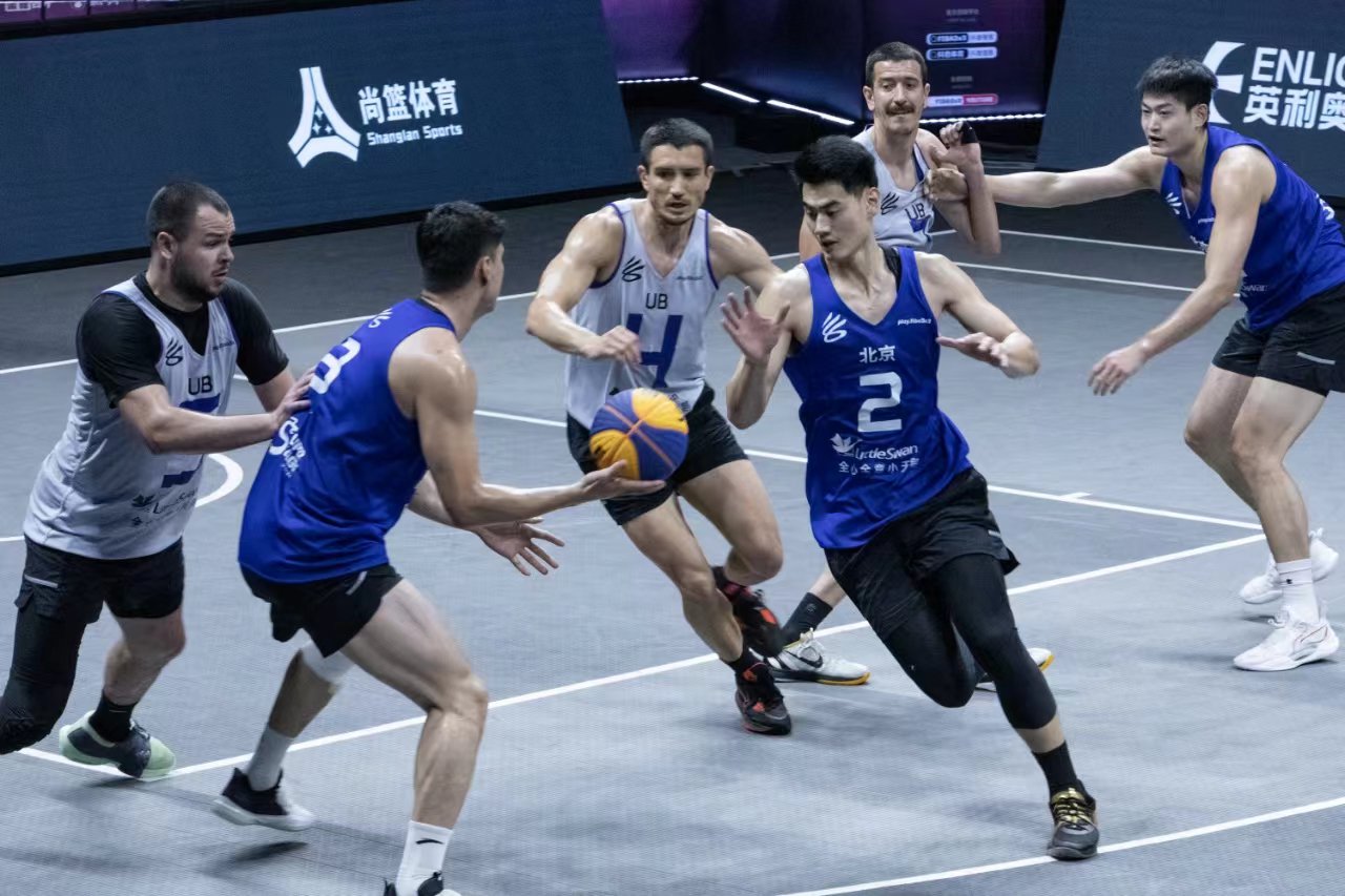 北京队在2024中国龙三人篮球超级联赛中。 刘佳和 图