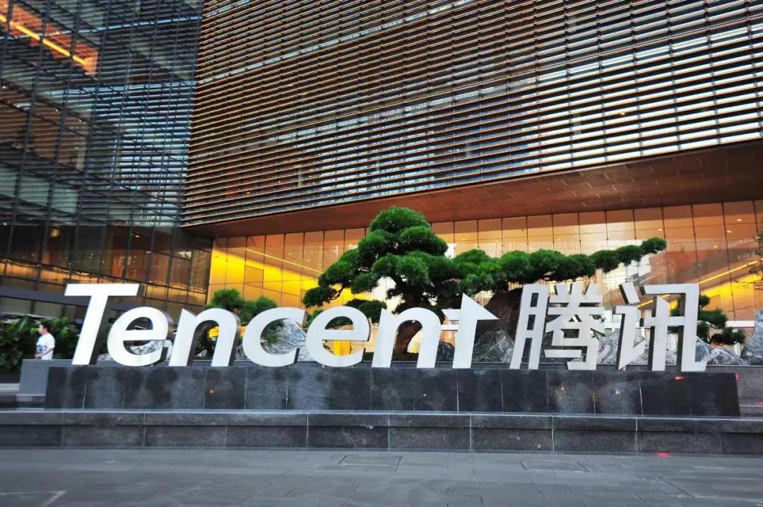 如今腾讯文档已经是市面上既有松散化又有套件化产品的主流生产力工具。