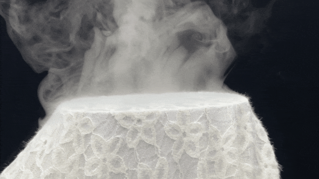 无论是日常通勤、开会、出差，还是外出逛街、聚会，它都能轻松hold住！