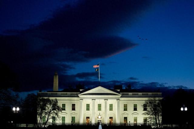 这是2023年1月20日在美国首都华盛顿拍摄的白宫。新华社记者刘杰 摄