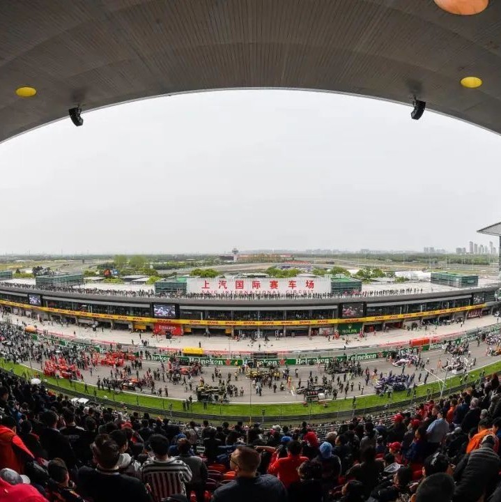 加油!首位F1中国车手首次主场作战!|F1|车队|上海国际赛车场_新浪新闻