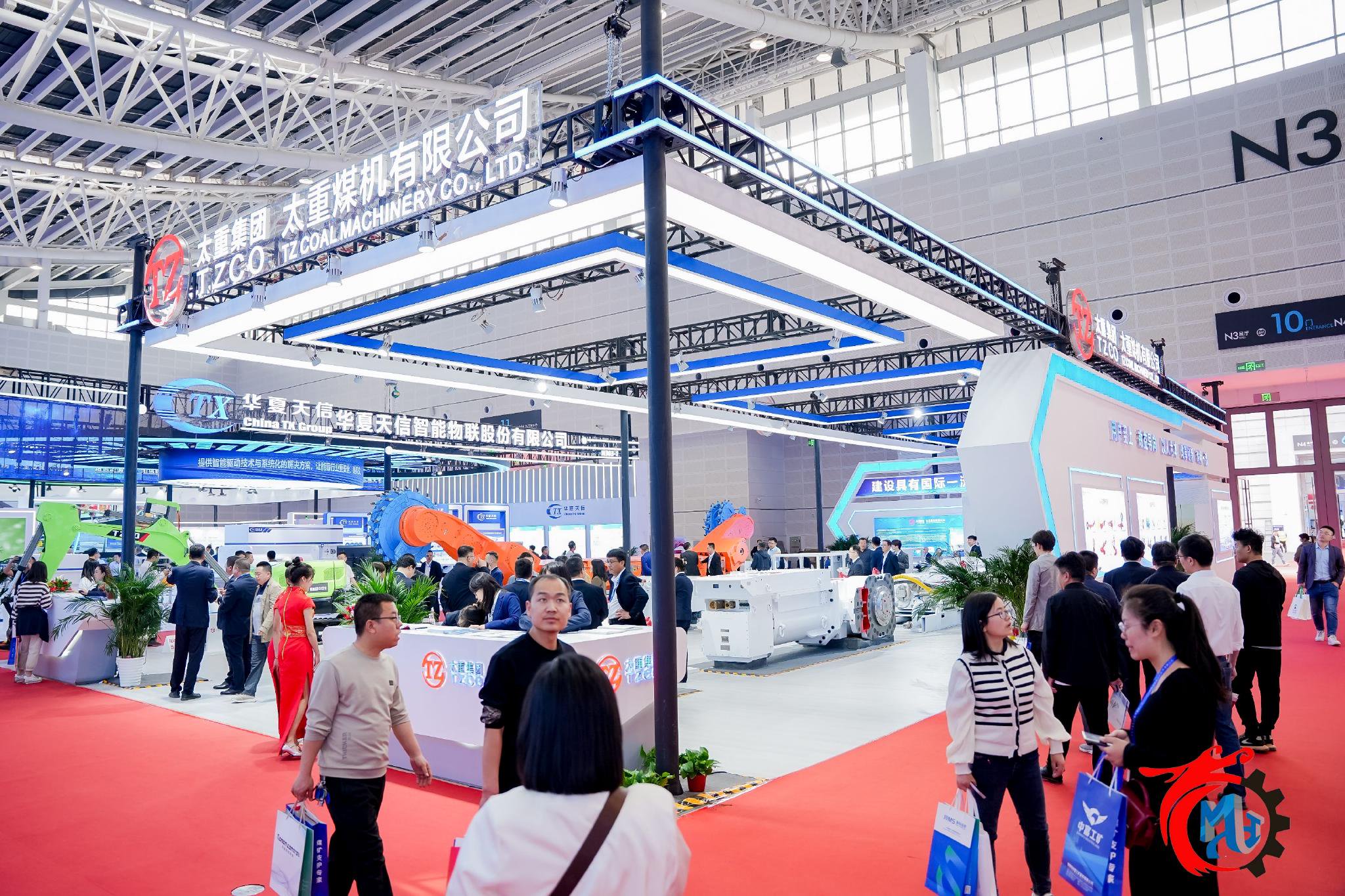 山西太重集团太重煤机有限公司参展。山西省煤炭工业协会提供