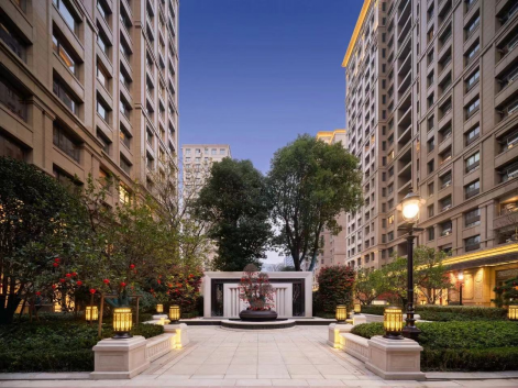 融创外滩壹号院二期热销百亿!