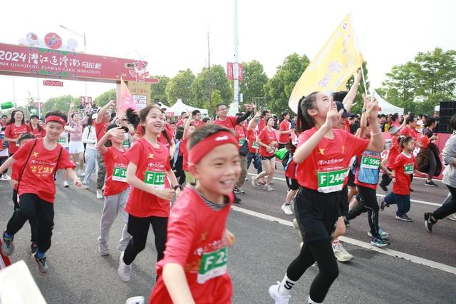 楚韵虾香 奔跑潜江 2024潜江返湾湖马拉松圆满落幕!