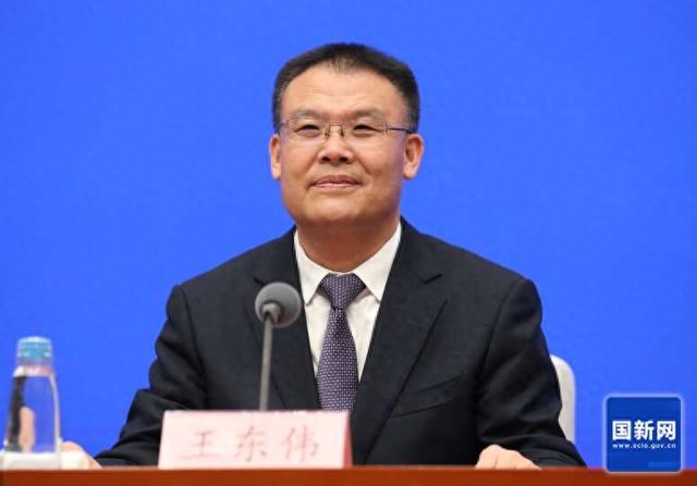 财政部副部长王东伟.