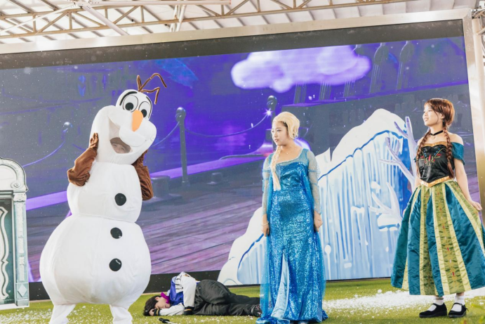 自媒体热点>正文> 这个五一,冰雪女王艾莎公主来到盈香生态园啦!