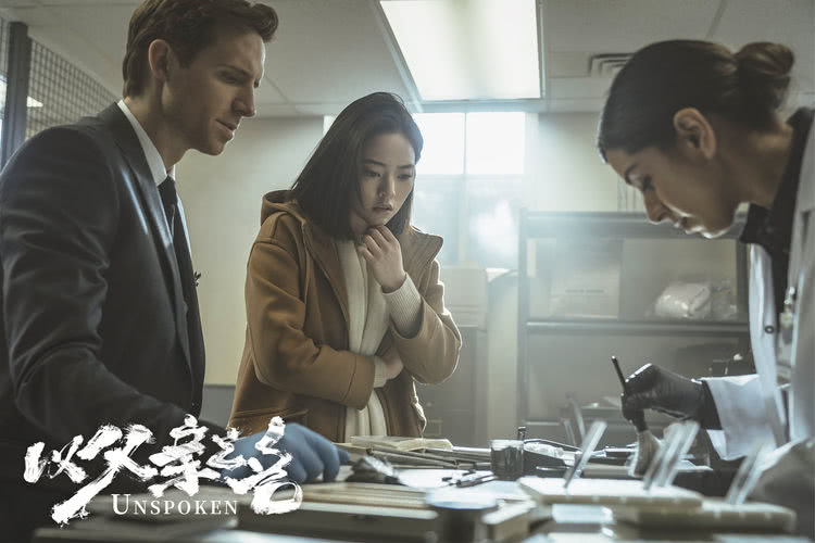 钟汉良朱珠新剧扑街，52岁霸总妆造翻车，网友：姨味太冲了v2.2.8 安卓手机版
