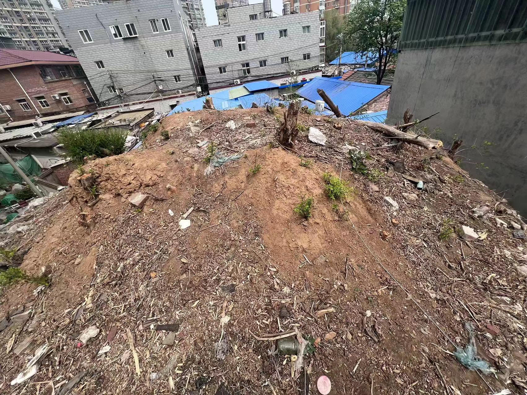 海澱一小區內圓柱體建築疑似墩台?專家:是明代建築可能性很大 - 新浪香港