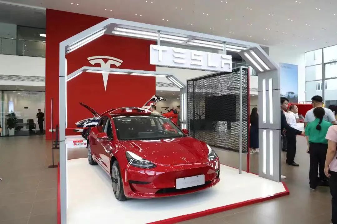 图源:卡乐图片 贾琼/摄距离4月1日涨价还不到一个月,特斯拉中国降价了