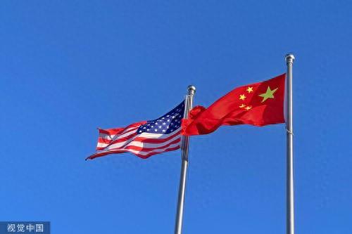 资料图:中美两国旗帜.