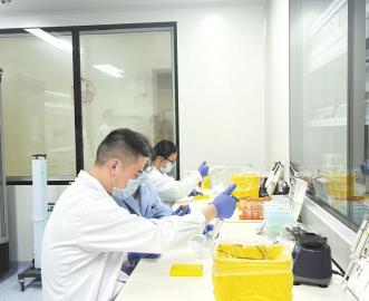 探秘"抗癌"重点实验室