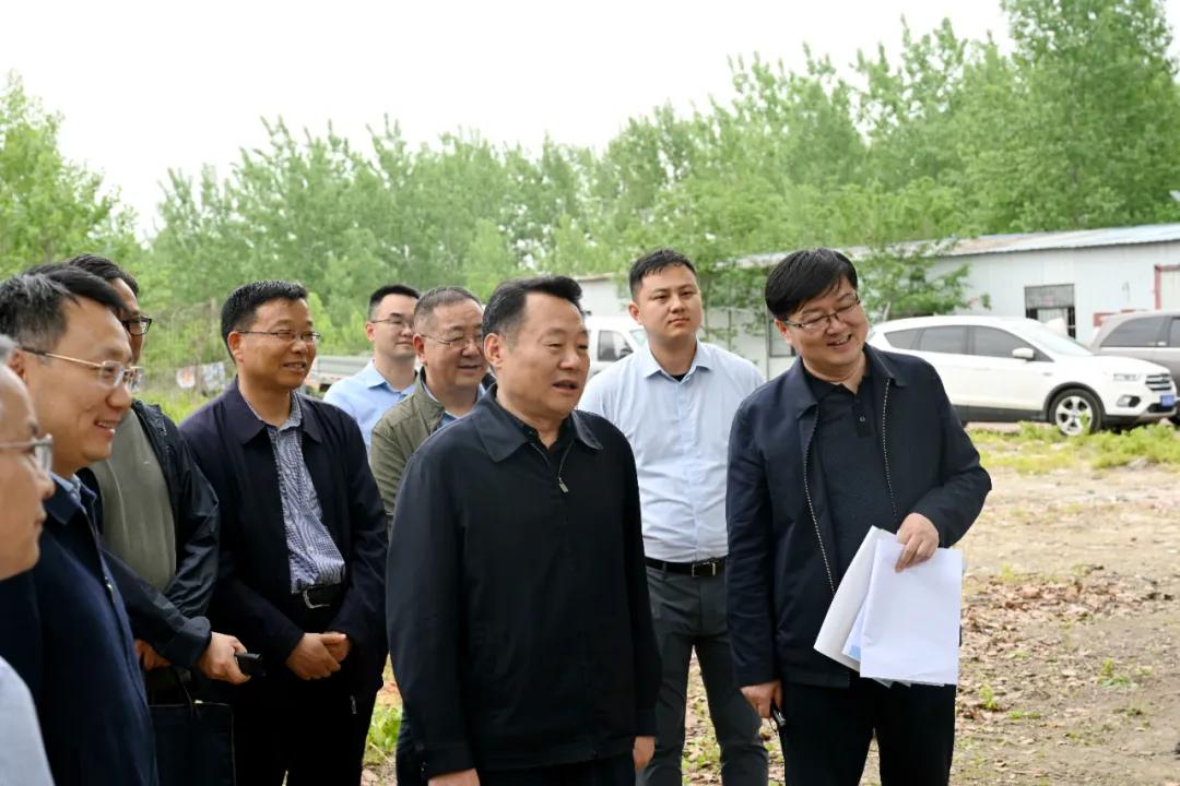 省委党校(安徽行政学院)常务副校(院)长陈爱军,合肥市副市长何逢阳