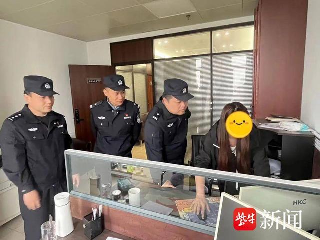 图为溧水警方进行反诈宣传