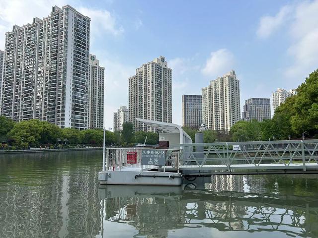 4月23日，已建成的梦清园码头，预计2024年下半年投入使用。澎湃新闻记者 李佳蔚 图