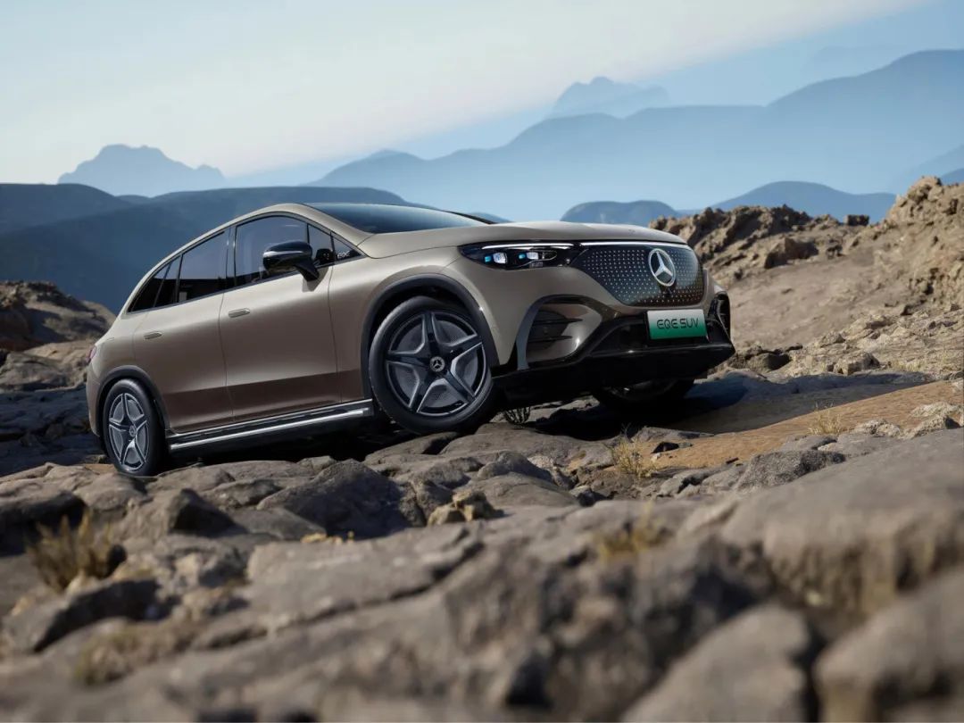 梅赛德斯-奔驰eqe纯电suv