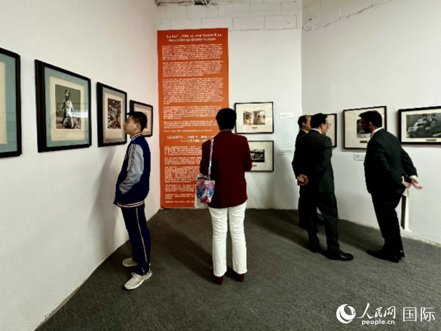 "与中国结缘:智利画家何塞·万徒勒里诞辰100周年"展览在京举行.
