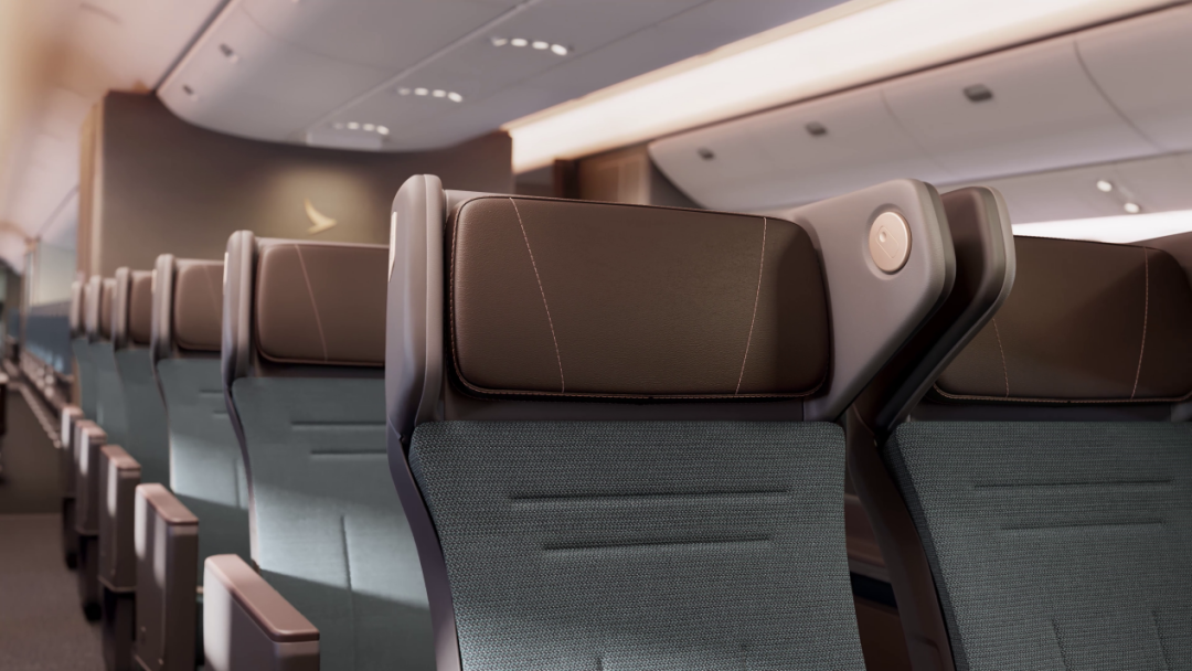 国泰航空全新特选经济舱
