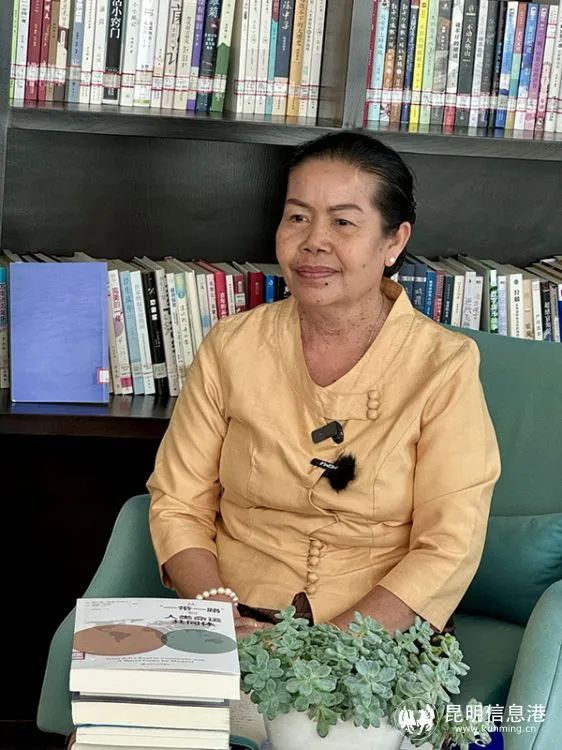 老挝万象市教育厅教师发展处副处长通拜·潘弄拉。谭石艳 摄