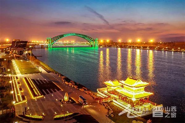 图为山西汾河太原晋阳桥段夜景.钱龙&nbsp;摄