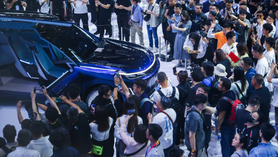 2024北京车展吉利展台现场图 图/企业供图