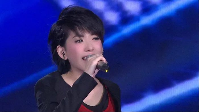 2011年，刘忻在《快乐女声》获得季军。来源：视频截图