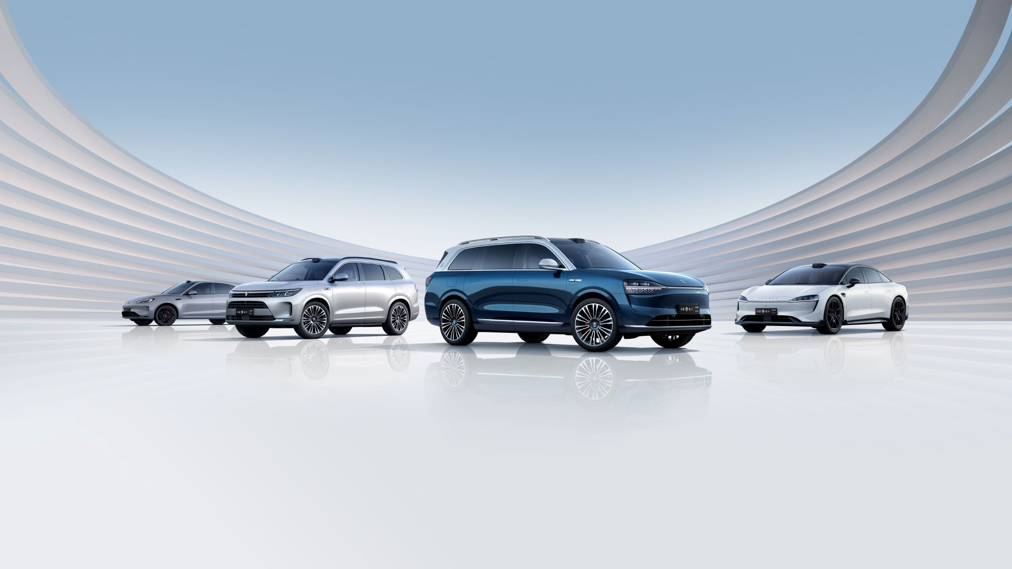 新浪汽车>手机新浪看点>自媒体>正文> 华为赋能的硬核科技和体验,才是