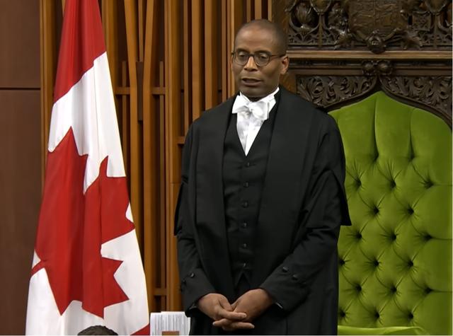 4月30日，波利耶夫尔在加拿大众议院发言后，弗格斯讲话。图源：环球新闻网视频截图