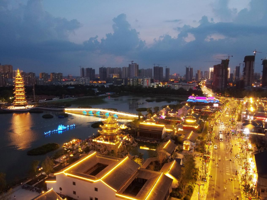 去单县浮龙湖乘船漫游还有中国农民绘画之乡巨野的牡丹工笔画单县羊汤