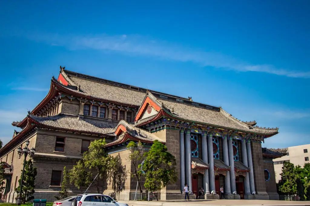 大礼堂资料图 图源:河南大学官网