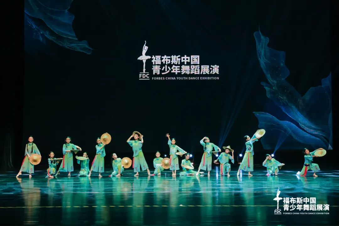 福布斯中国青少年舞蹈展演剧照
