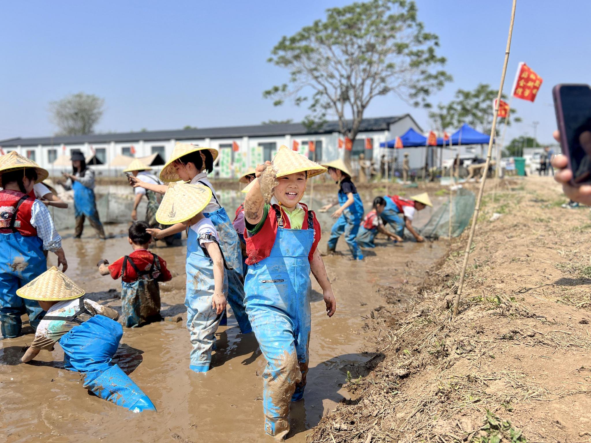 天津津南区小站镇:"五一"掀研学游热潮